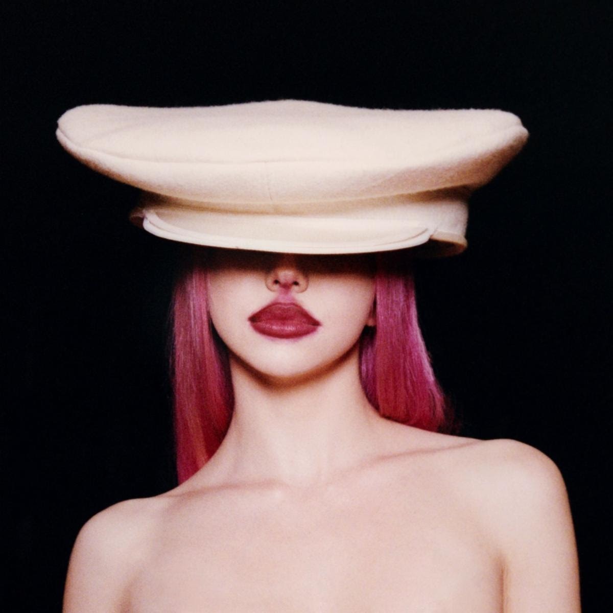 ADÉLA – “KGB”