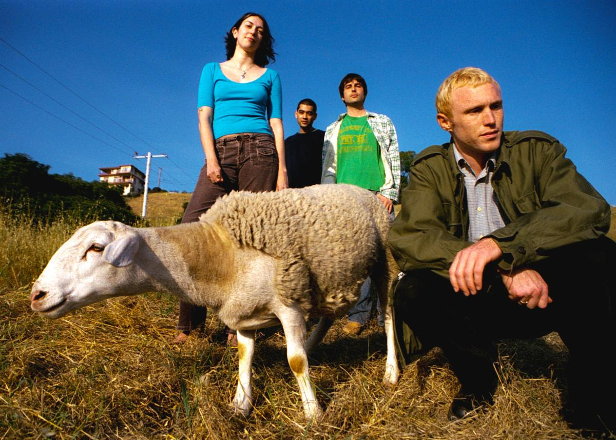Jawdropped – “Monday”