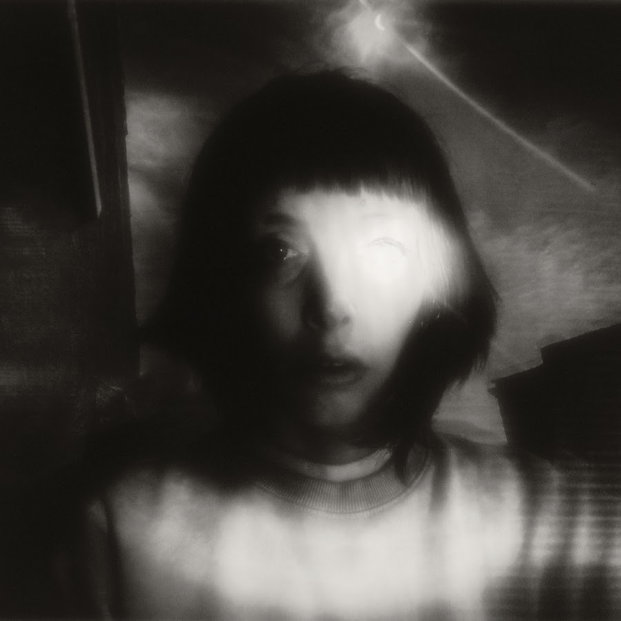 Couch Slut’s Amy Rose Mills Announces New Album I Think We’ve Met Before: Hear “A Little Treat”