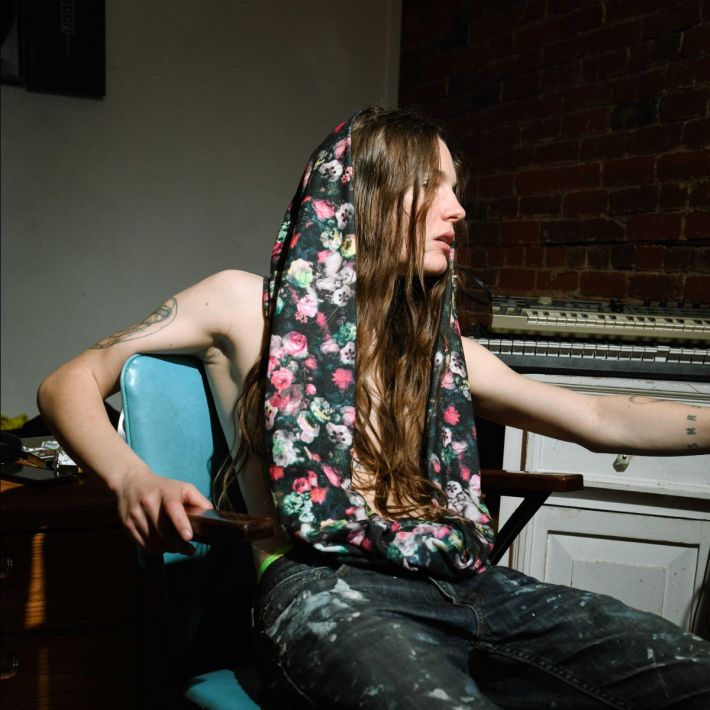 Sophia Stel Drops Hypnotic New Track, Fans Go Wild! — photo 7