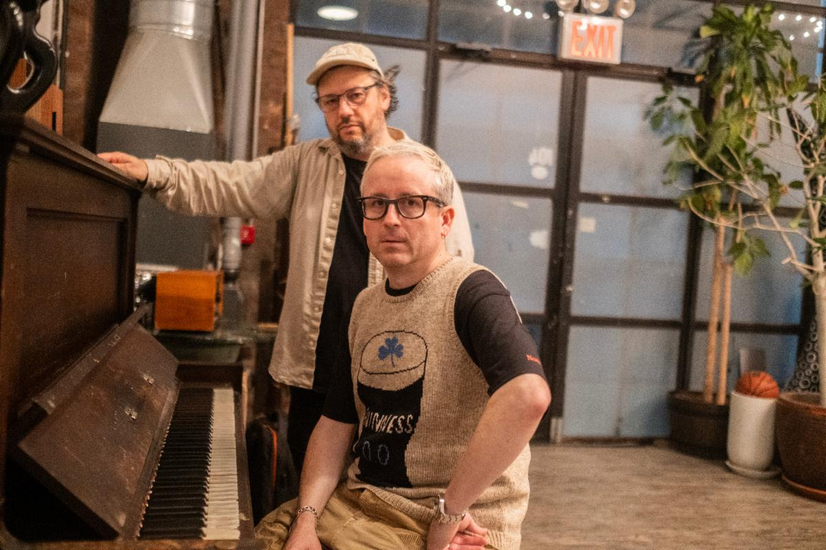 Alexis Taylor & Mike Simonetti – “I See A Darkness” (Bonnie “Prince” Billy Cover)