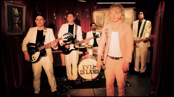 Evil Island – “Melted Heart” (Feat. Sleigh Bells’ Alexis Krauss) image