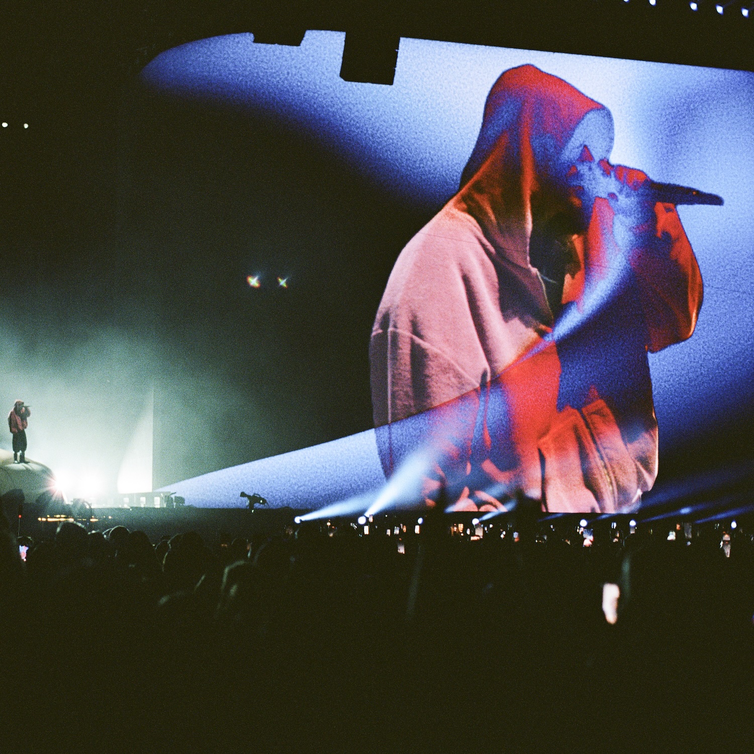 Bieber Shocks Fans with Surprise Coachella Live Album Drop! — photo 3