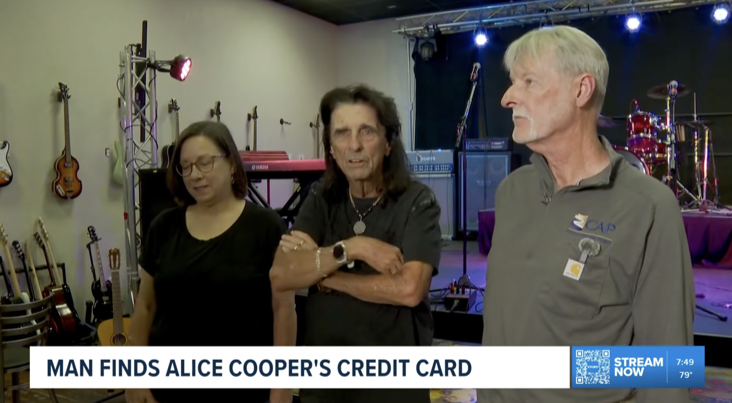 Alice Cooper Gifts His Latest Album To Man Who Found His Credit Card At Payson Gas Station