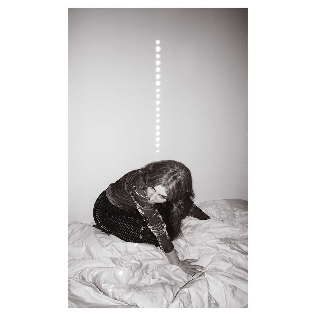 Julia Holter Drops New Album, Fans Go Wild! — photo 3