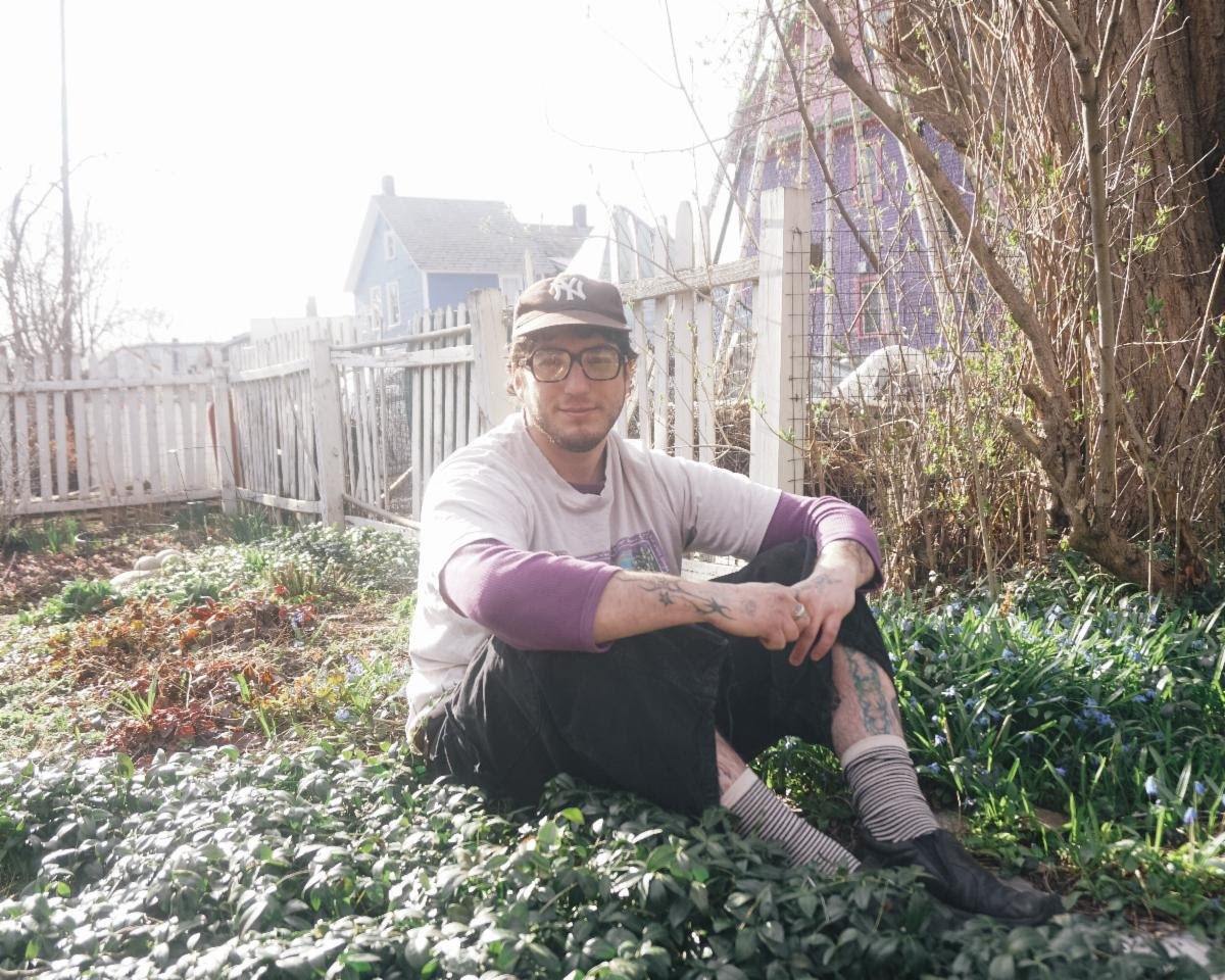 Noah Kesey – “Moth”