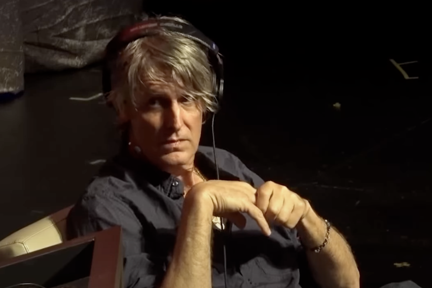 Malkmus’s Diva Demand? Black Towels Only, Please! — photo 3