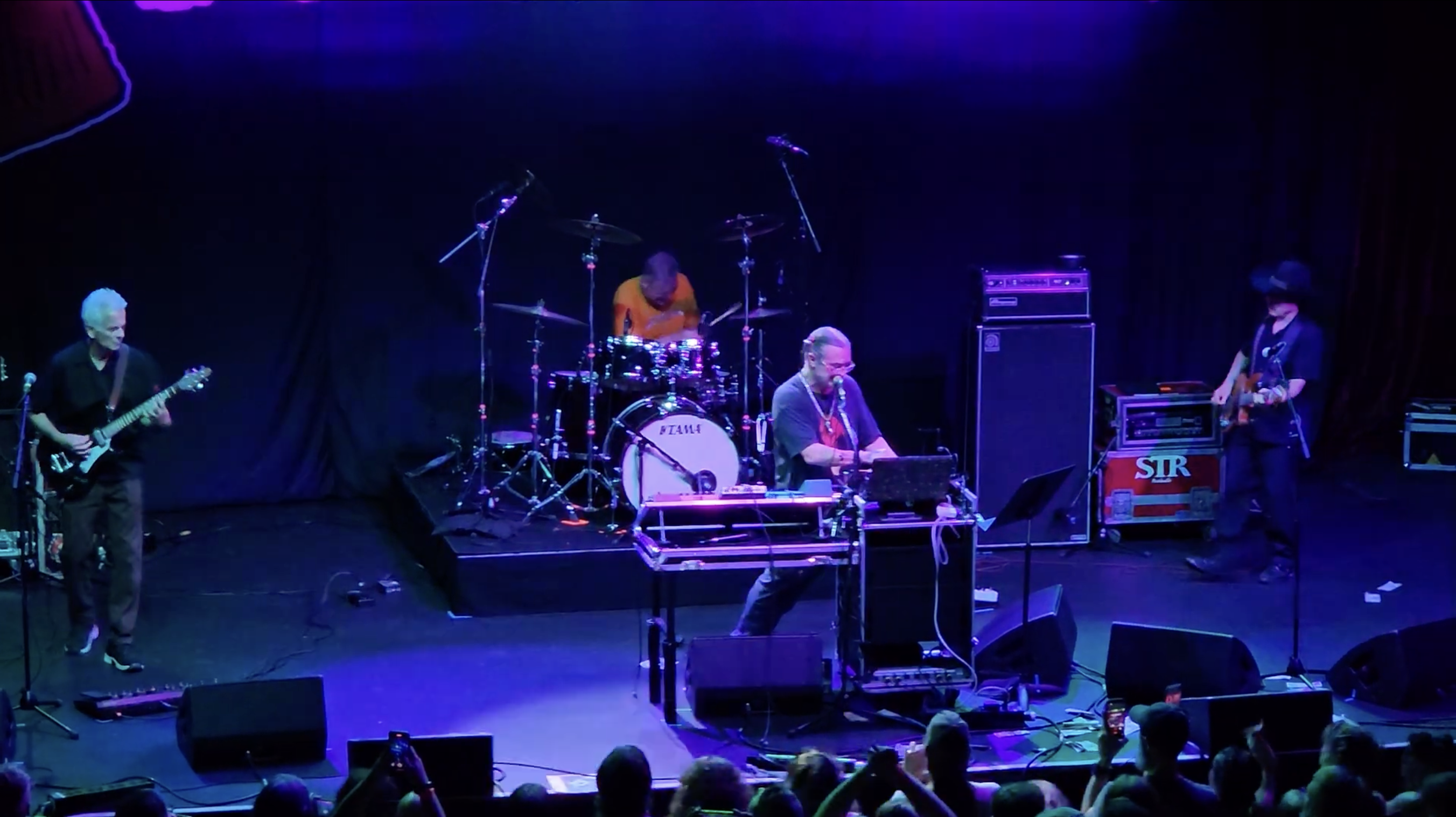 Tomahawk Reunite For First Show In 13 Years