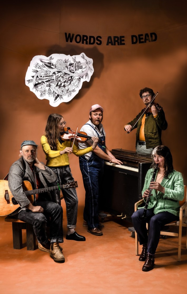 Horse Feathers Album Makes a Comeback, Fans Buzzing! — photo 7