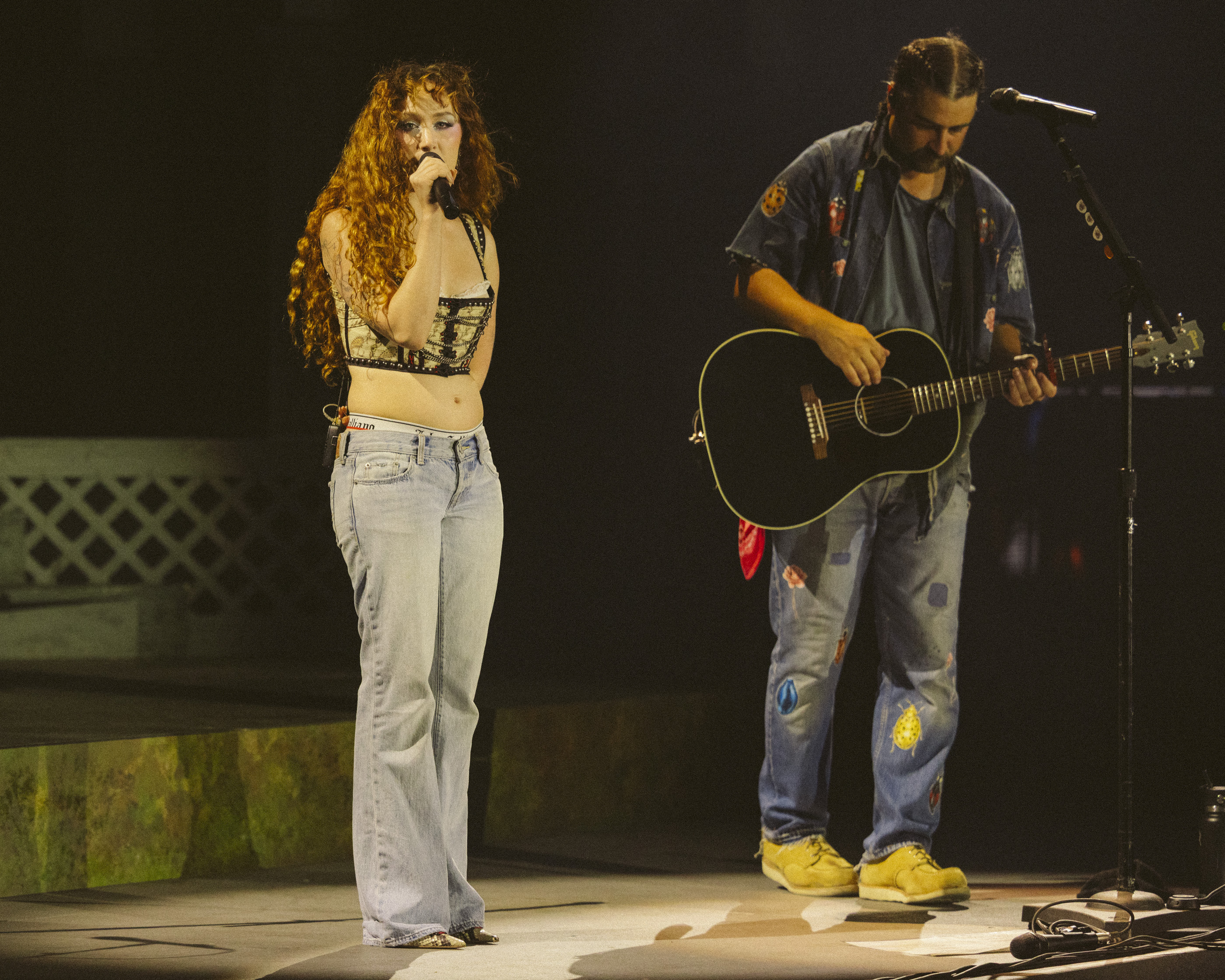 Noah Kahan Brings Out Chappell Roan For “California” In California