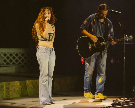 Noah Kahan Brings Out Chappell Roan For “California” In California
