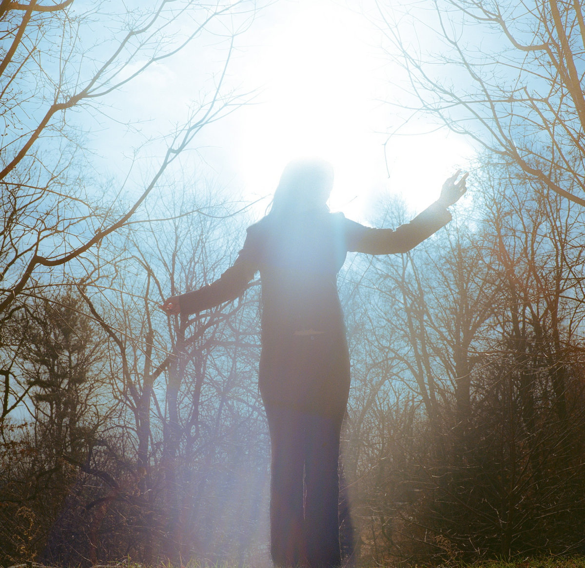 O Slow Announces Debut Album Antenna: Hear “No Body” & “Shine”