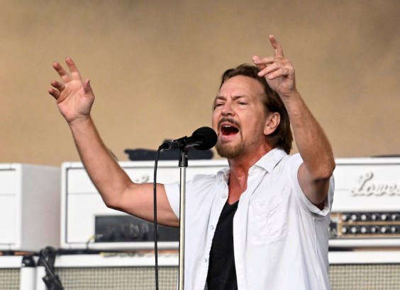 Pearl Jam Welcomes New Drummer Abe Laboriel Jr. at Ohana Fest, Vedder Joins Other Acts