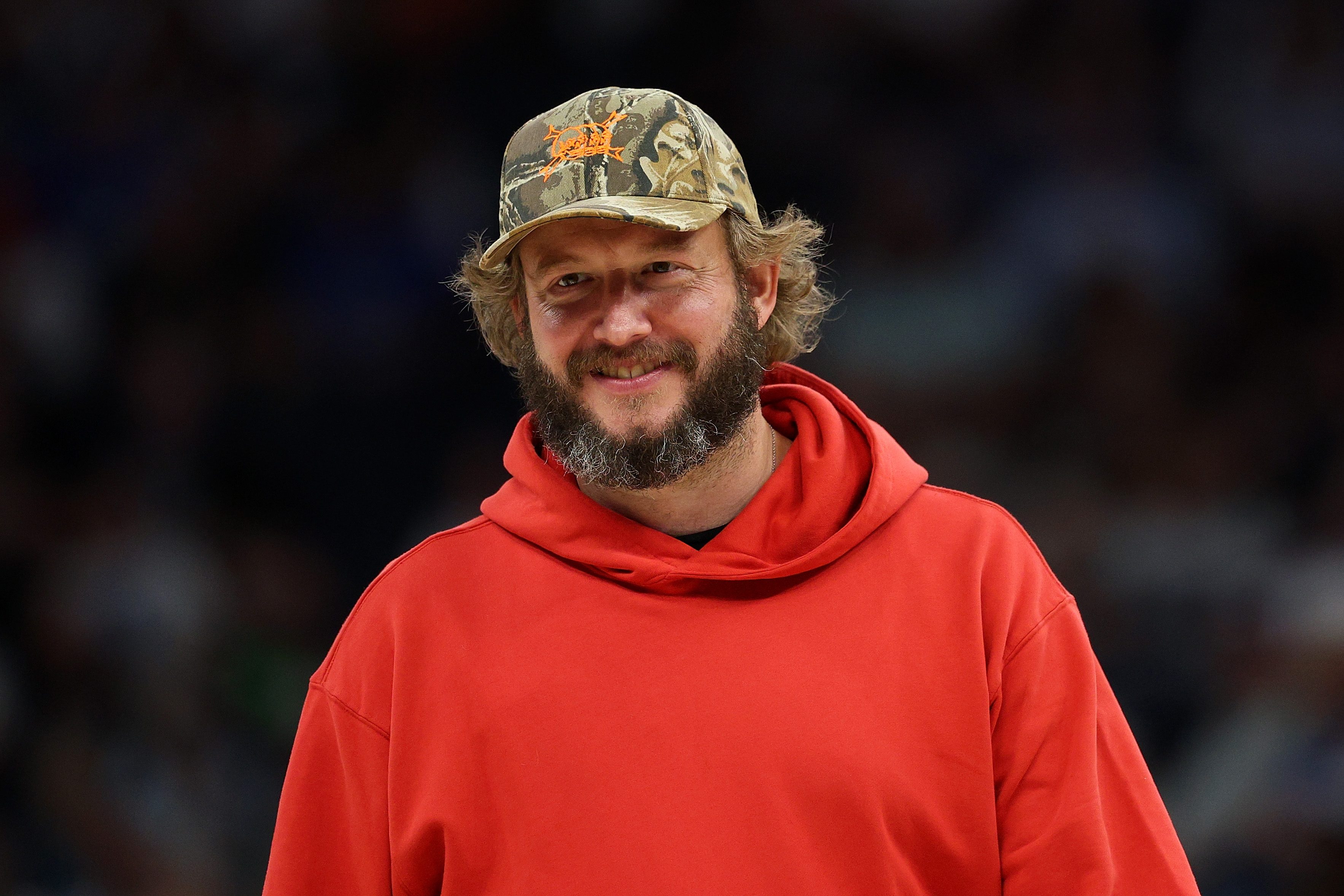 Hear Bon Iver’s New Jingle For Minnesota Bar’s Meatloaf Dippers