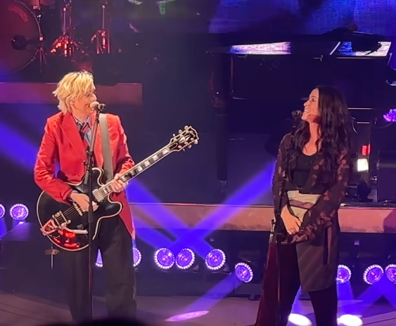 Alanis Morissette Joins Brandi Carlile At Red Rocks image