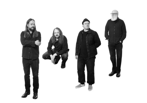 Yr Knives Release "Stretch Bath" Ahead of Debut Album