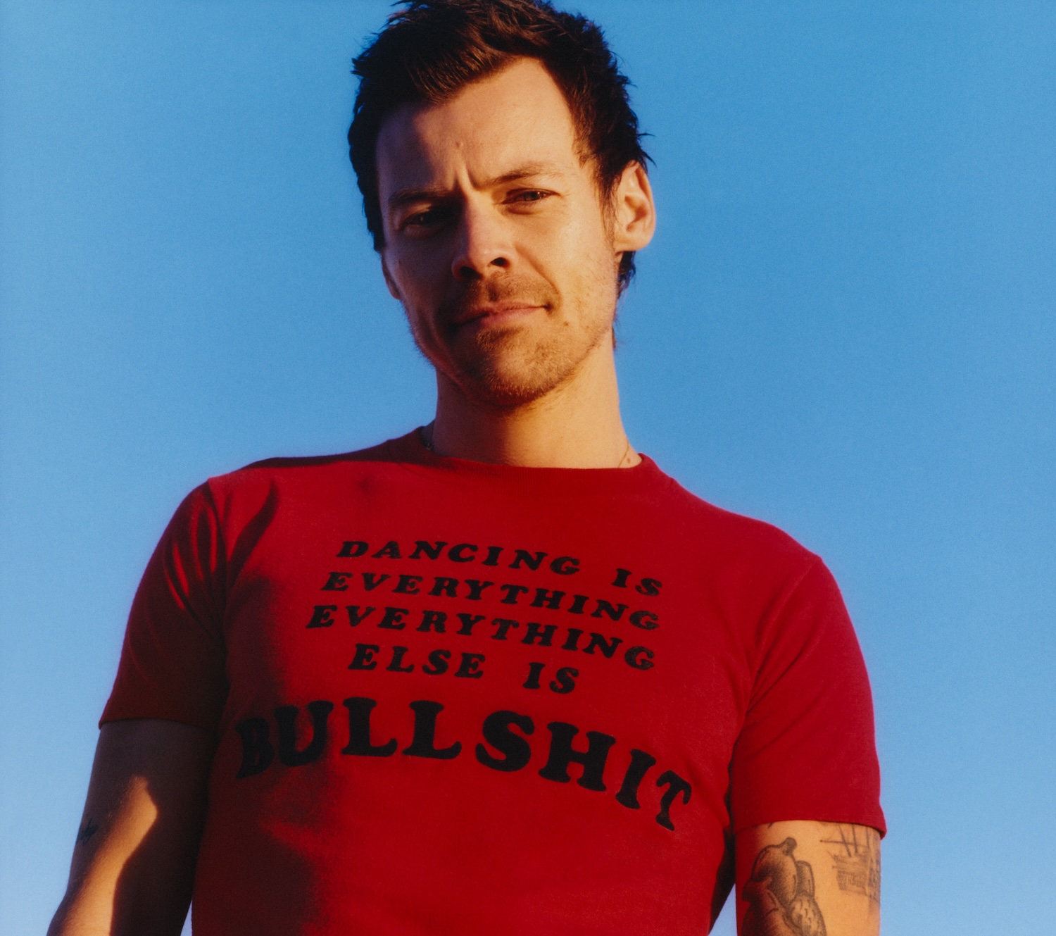 “World’s Top Autograph Seeker” Apologizes To Harry Styles After Heated Street Encounter