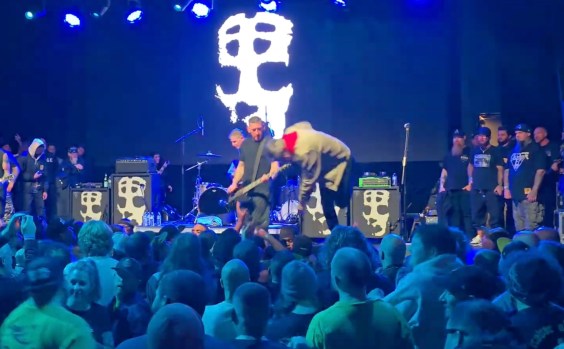 Slapshot Play Farewell Show, Bring Out Fiddlehead’s Pat Flynn image