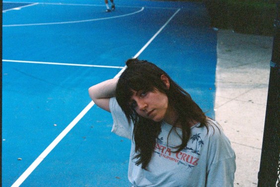 Star Moles Joins Dead Oceans, Releases New Single "Born Again"