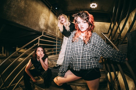 Taylor Kraemer Splits With VIAL image